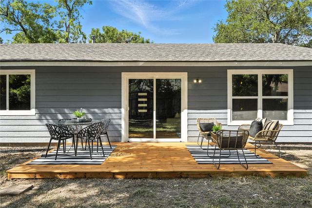 2400 Burly Oak DR, Austin, TX 78745