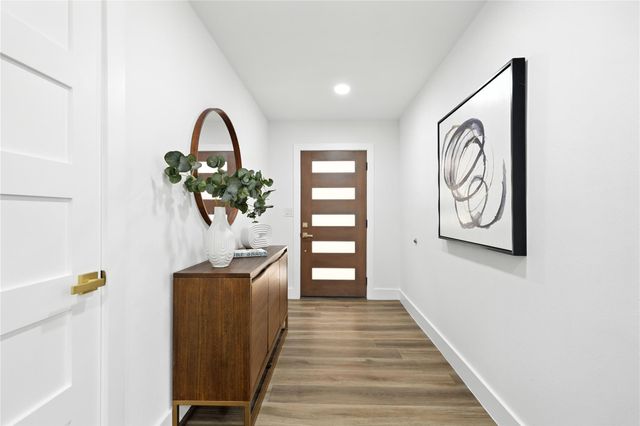 2400 Burly Oak DR, Austin, TX 78745