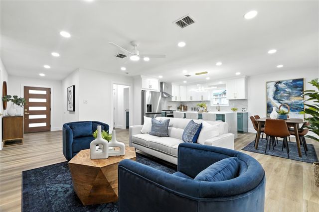 2400 Burly Oak DR, Austin, TX 78745