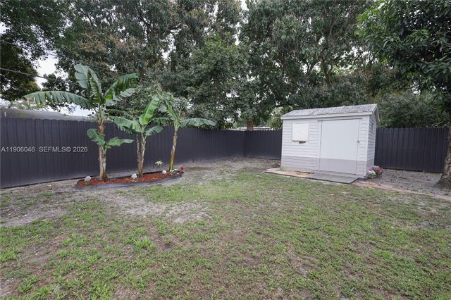 2310 W Bunche Park Dr, Miami Gardens, FL 33054