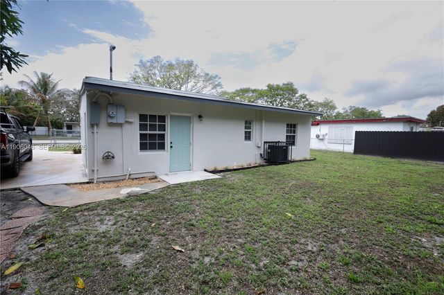 2310 W Bunche Park Dr, Miami Gardens, FL 33054