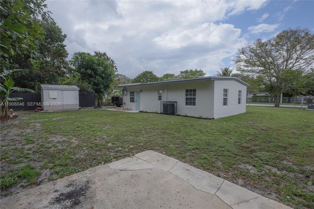 2310 W Bunche Park Dr, Miami Gardens, FL 33054