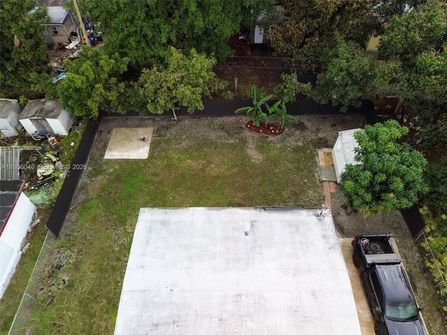 2310 W Bunche Park Dr, Miami Gardens, FL 33054