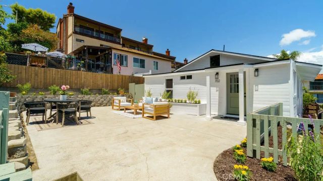 702 W 34th, San Pedro, CA 90731