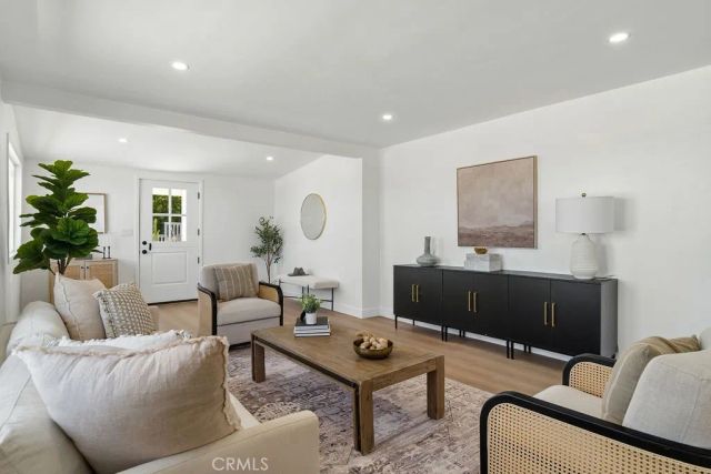 702 W 34th, San Pedro, CA 90731