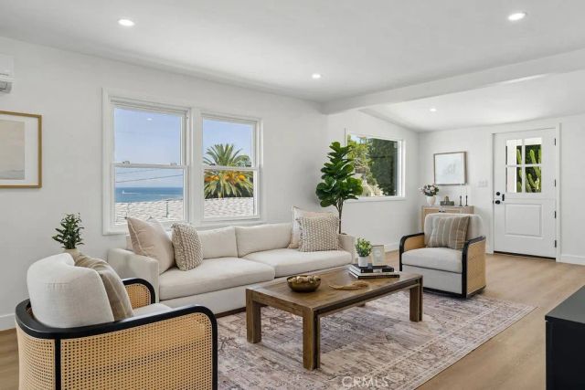 702 W 34th, San Pedro, CA 90731