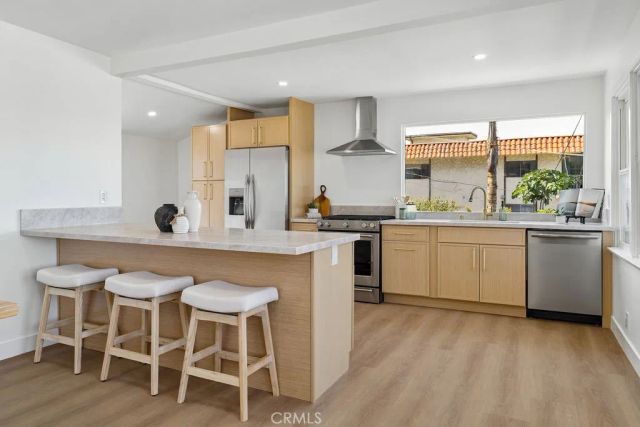 702 W 34th, San Pedro, CA 90731