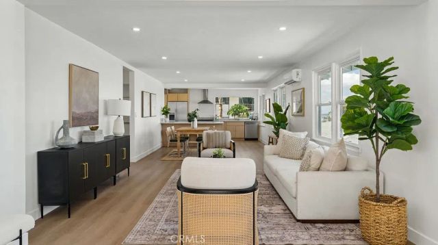 702 W 34th, San Pedro, CA 90731