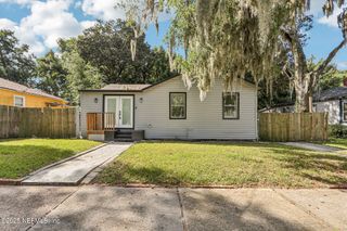 732 57TH STREET Court, Jacksonville, FL 32208