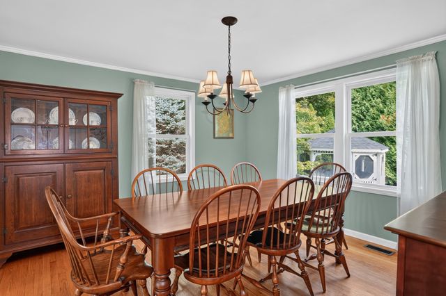 5 Carruth Dr, Northborough, MA 01532