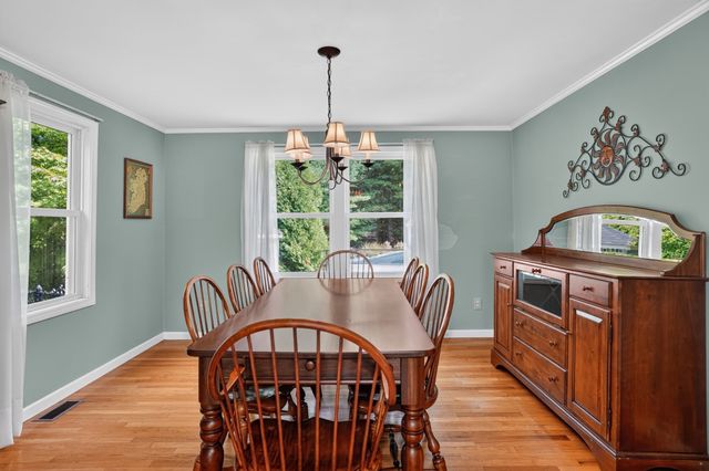 5 Carruth Dr, Northborough, MA 01532