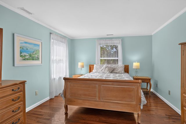 5 Carruth Dr, Northborough, MA 01532