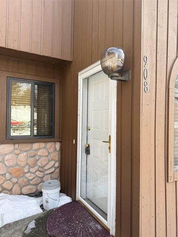 908 Scenic Lane, Poughkeepsie, NY 12603