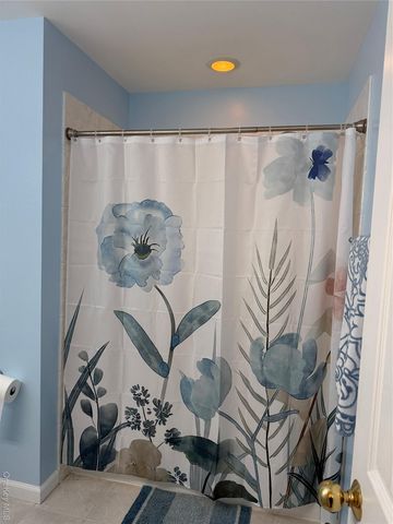 908 Scenic Lane, Poughkeepsie, NY 12603