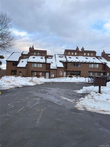 908 Scenic Lane, Poughkeepsie, NY 12603