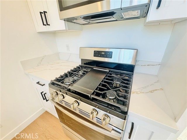 6858 Aura Avenue, Reseda (los Angeles), CA 91335