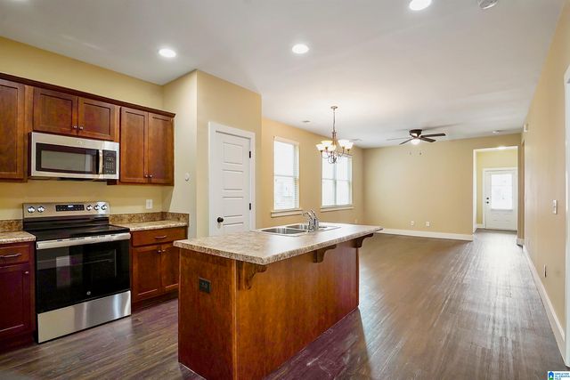 558 THE HEIGHTS LANE, Calera, AL 35040