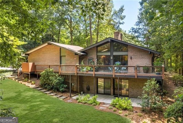 910 Freemanwood Lane, Milton, GA 30004