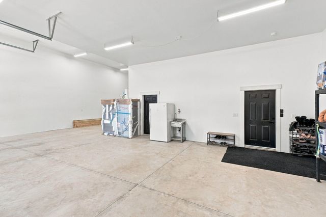 28230 N Hardesty Rd, Chattaroy, WA 99003