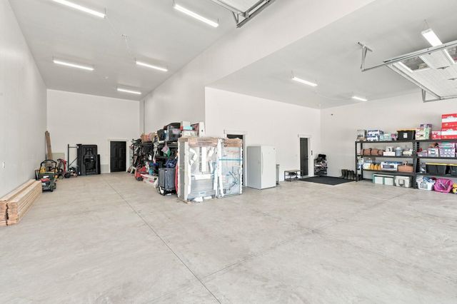 28230 N Hardesty Rd, Chattaroy, WA 99003