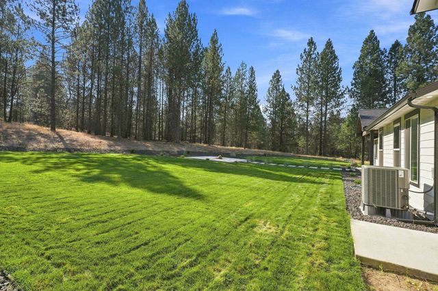 28230 N Hardesty Rd, Chattaroy, WA 99003