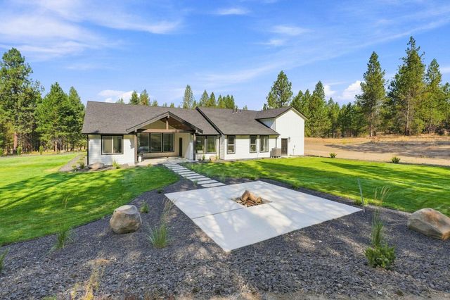 28230 N Hardesty Rd, Chattaroy, WA 99003