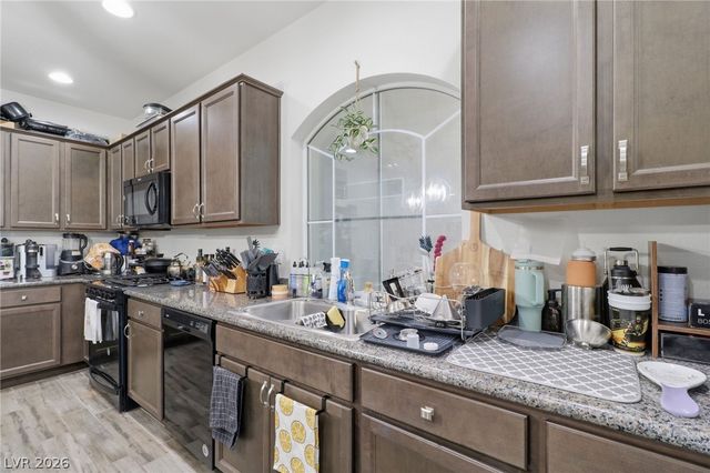5625 Canoe Ridge Court, Las Vegas, NV 89141