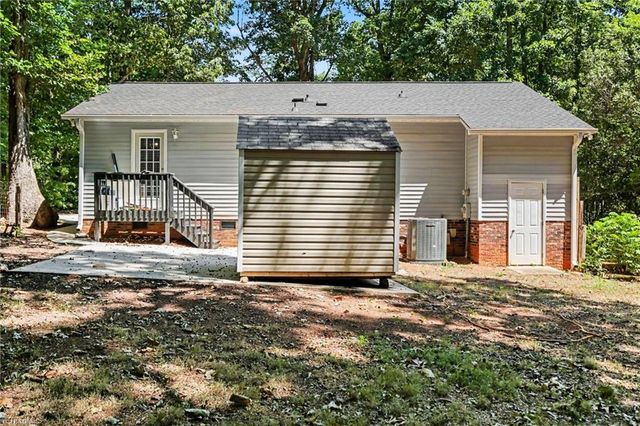 5404 John Washington Road, Browns Summit, NC 27214