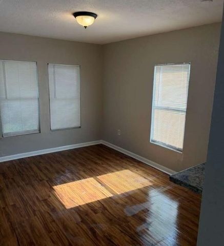 7805 Woodlyn Road, Houston, TX 77028