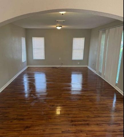 7805 Woodlyn Road, Houston, TX 77028