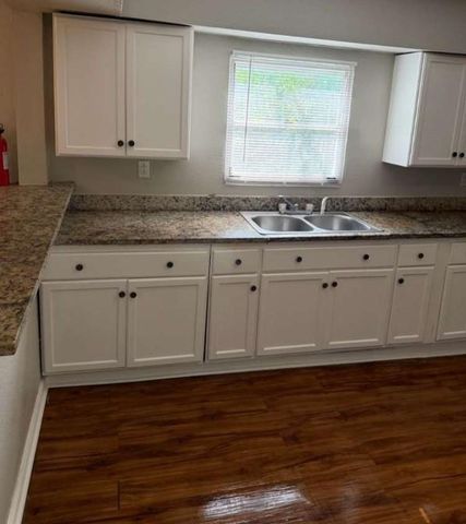 7805 Woodlyn Road, Houston, TX 77028