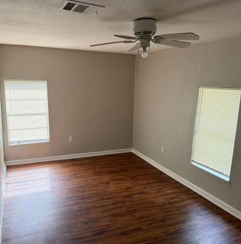 7805 Woodlyn Road, Houston, TX 77028