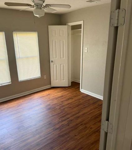 7805 Woodlyn Road, Houston, TX 77028