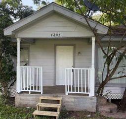 7805 Woodlyn Road, Houston, TX 77028