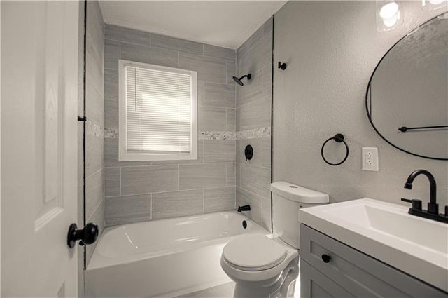 15324 Fuller Avenue, Grandview, MO 64030