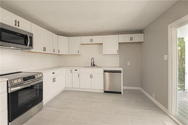 15324 Fuller Avenue, Grandview, MO 64030