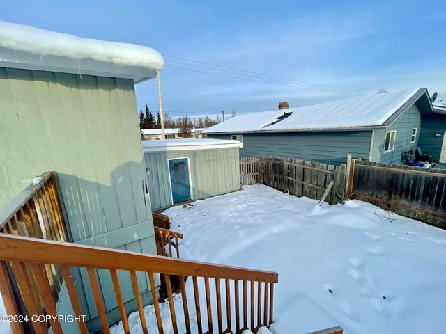 4312 E 6th Avenue, Anchorage, AK 99508