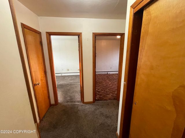4312 E 6th Avenue, Anchorage, AK 99508