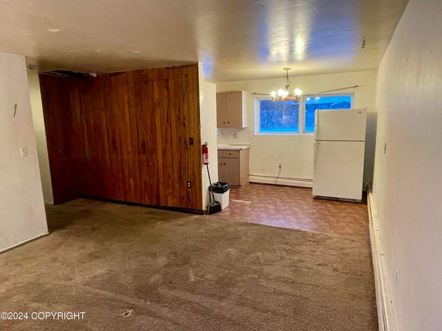 4312 E 6th Avenue, Anchorage, AK 99508