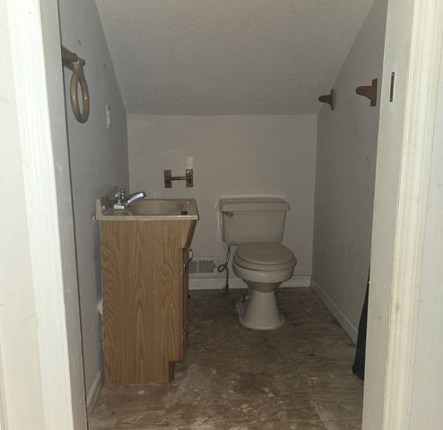 5419 Beersheba Hwy, Mcminnville, TN 37110