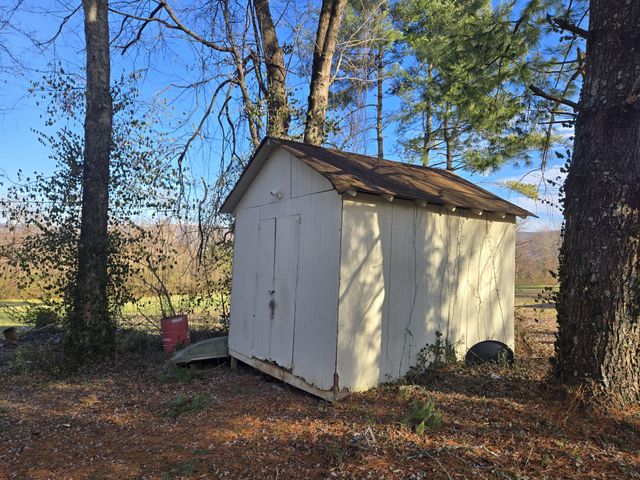 5419 Beersheba Hwy, Mcminnville, TN 37110