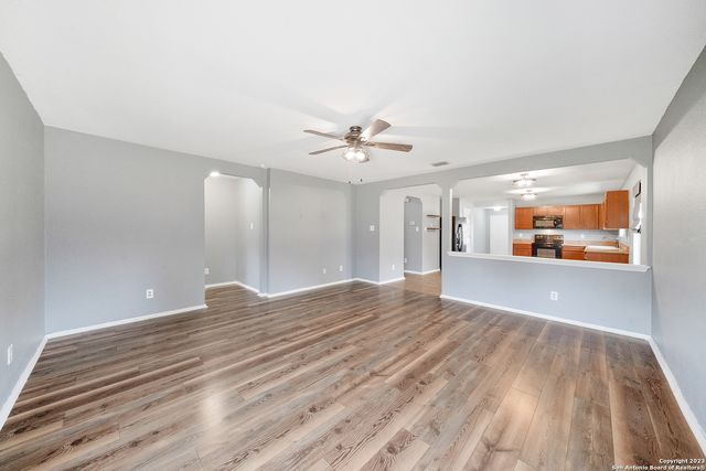 3612 Mistik Mdws, Selma, TX 78154