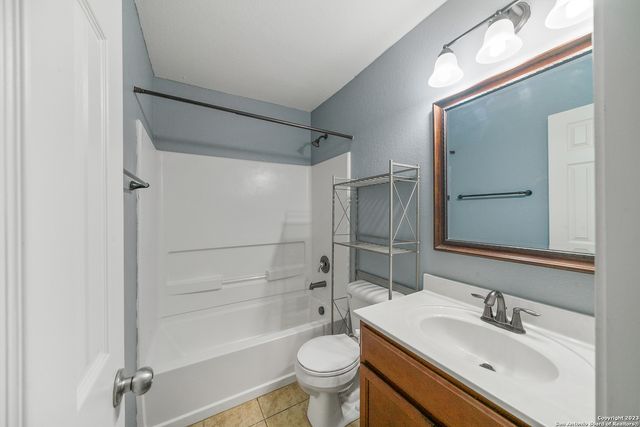 3612 Mistik Mdws, Selma, TX 78154