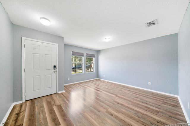 3612 Mistik Mdws, Selma, TX 78154