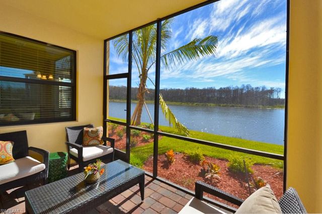 9560 Trevi CT 4816, Naples, FL 34113