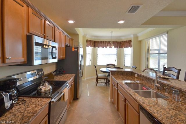 9560 Trevi CT 4816, Naples, FL 34113