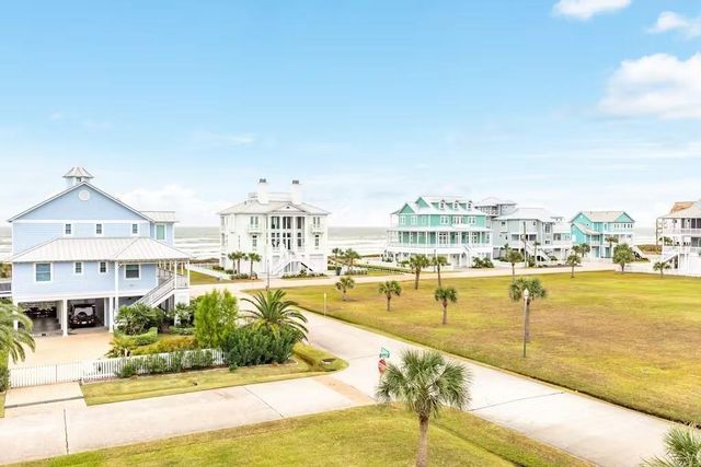 3814 Abalone Road, Galveston, TX 77554
