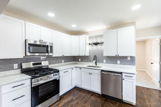 2524 Ardmore Avenue, Golf Manor, OH 45237