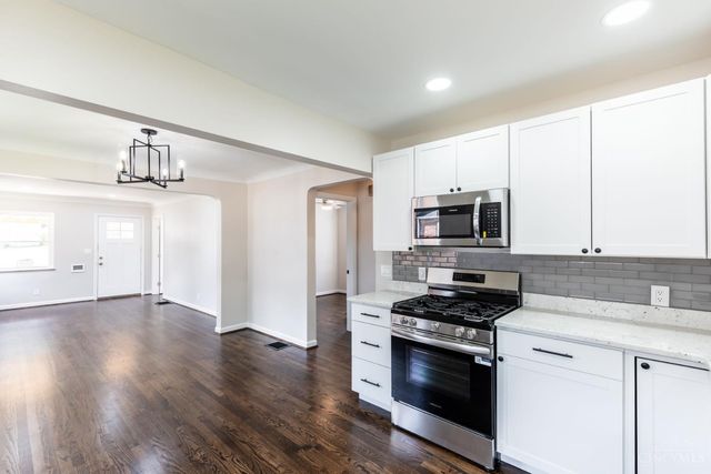 2524 Ardmore Avenue, Golf Manor, OH 45237