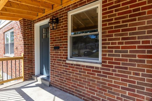 2524 Ardmore Avenue, Golf Manor, OH 45237